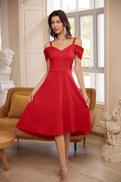 Robe rouge épaules dénudées